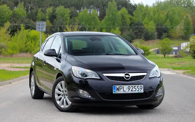 samochody osobowe Opel Astra cena 20900 przebieg: 247661, rok produkcji 2011 z Płock